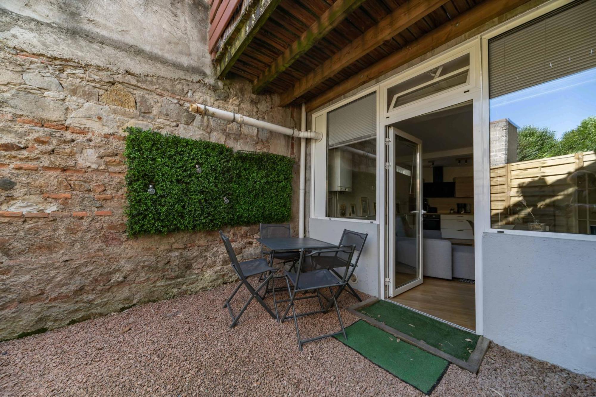Le Celestin - Appartement 2 Chambres Avec Jardin En Centre Ville 비시 외부 사진