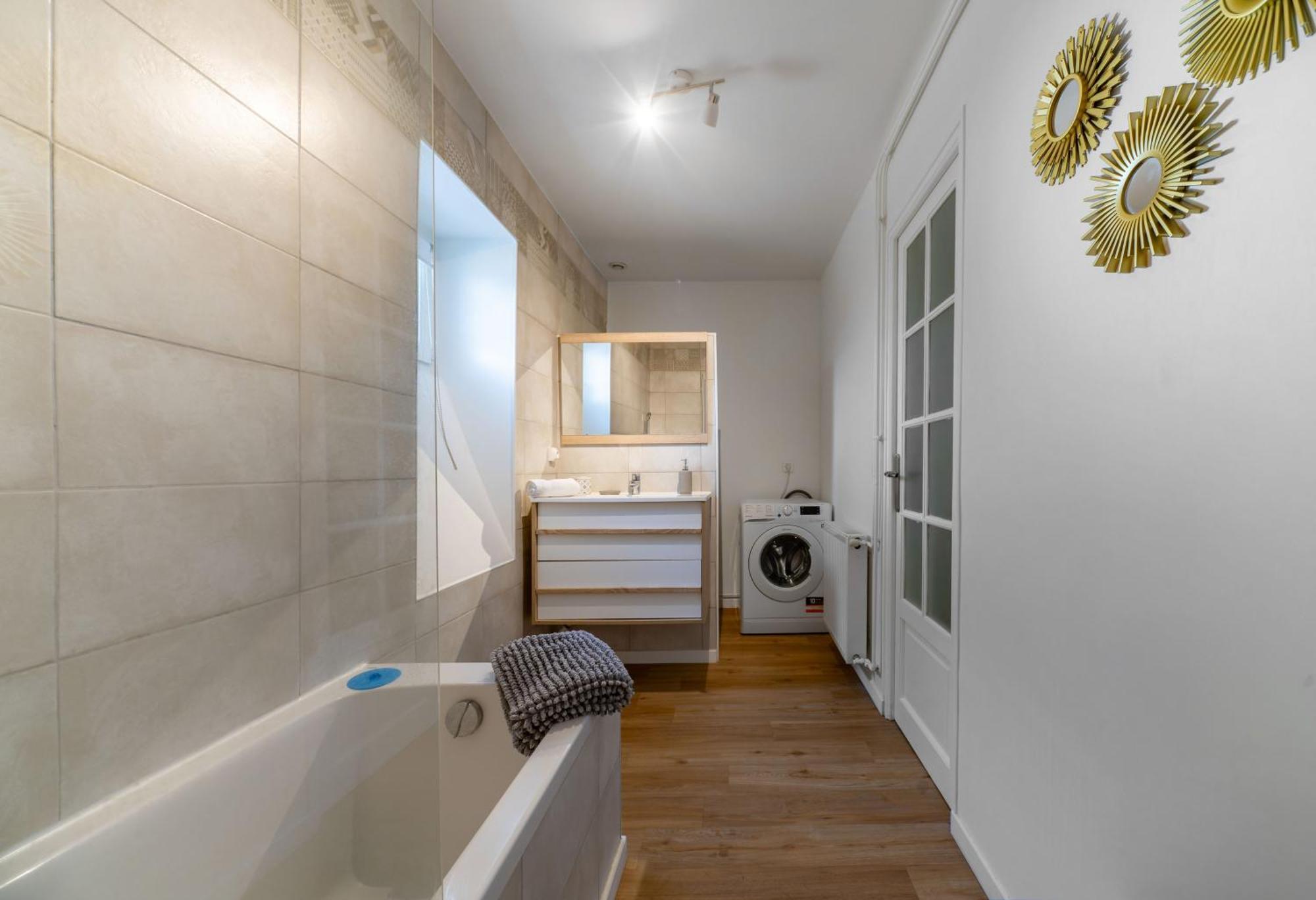 Le Celestin - Appartement 2 Chambres Avec Jardin En Centre Ville 비시 외부 사진