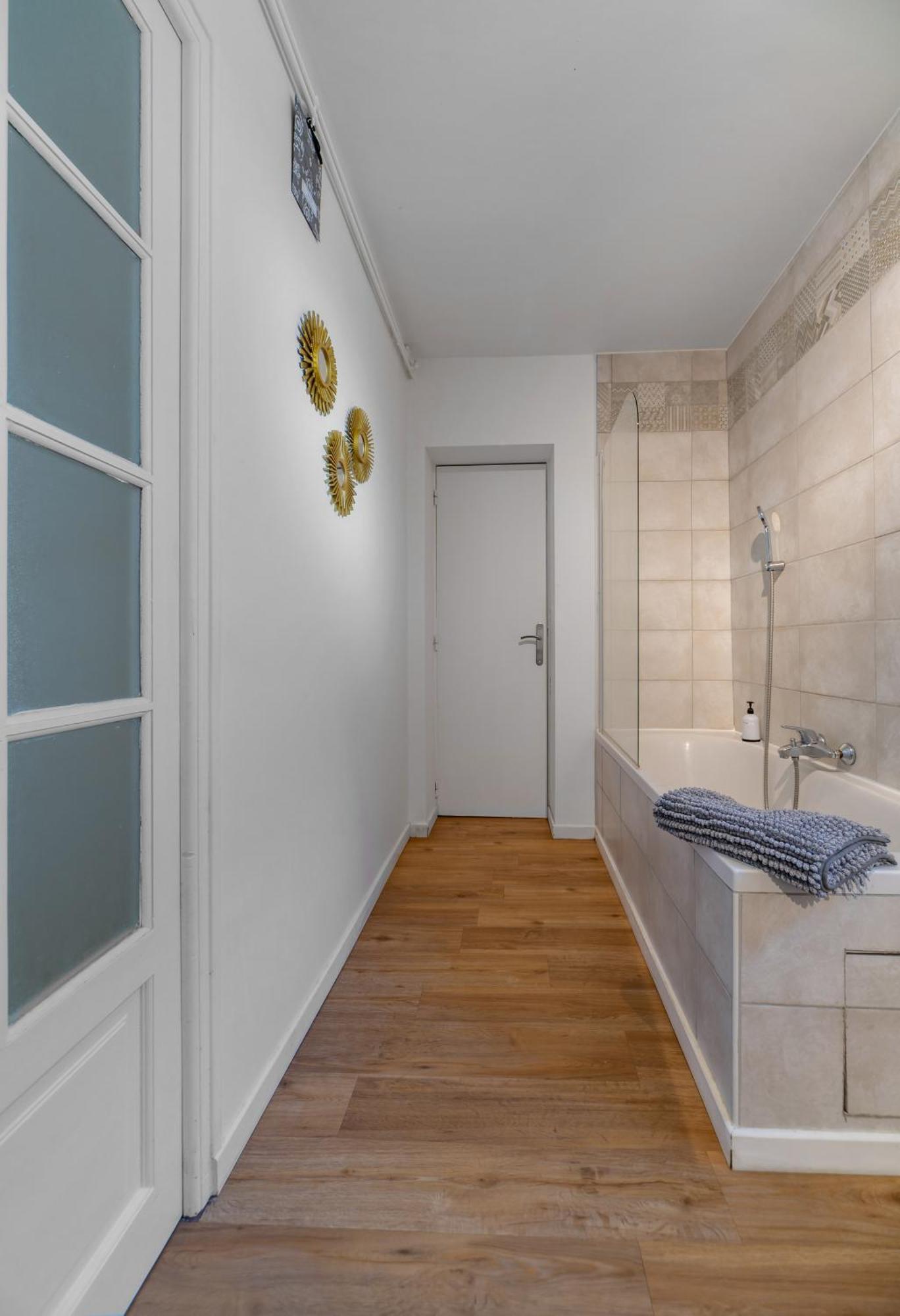 Le Celestin - Appartement 2 Chambres Avec Jardin En Centre Ville 비시 외부 사진