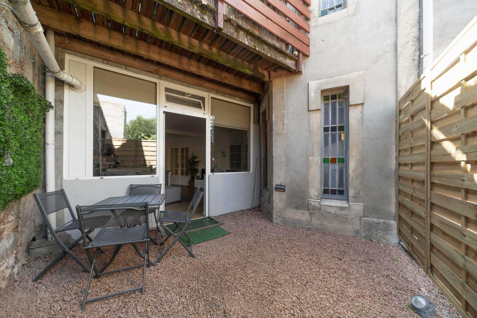 Le Celestin - Appartement 2 Chambres Avec Jardin En Centre Ville 비시 외부 사진