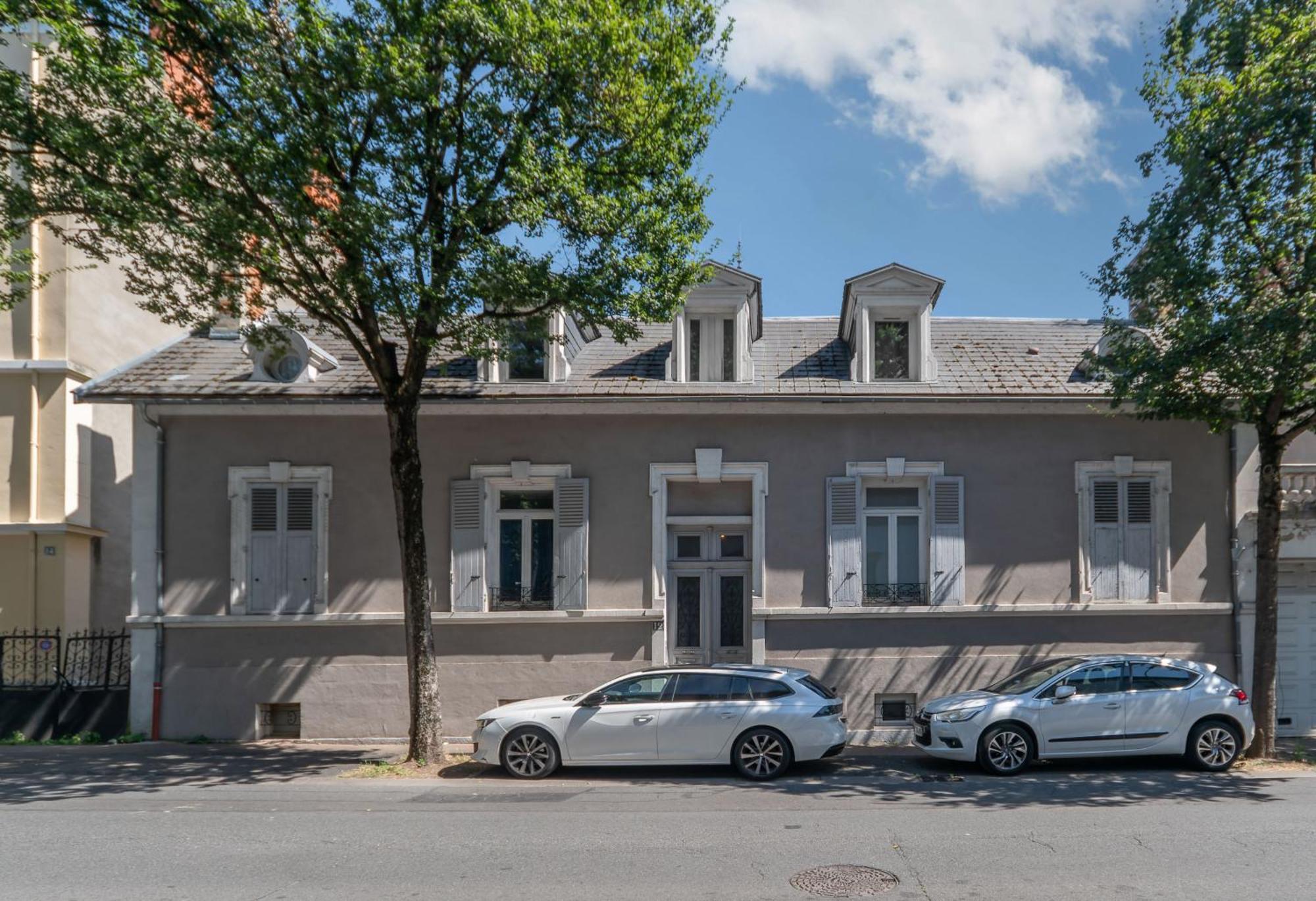 Le Celestin - Appartement 2 Chambres Avec Jardin En Centre Ville 비시 외부 사진